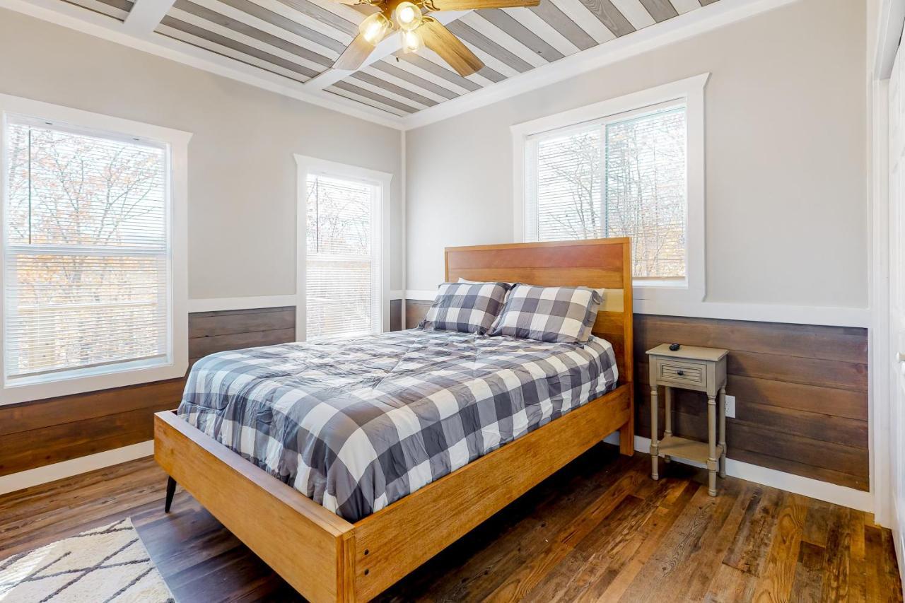 エリジェイ Rustic Mountain Cabinヴィラ エクステリア 写真
