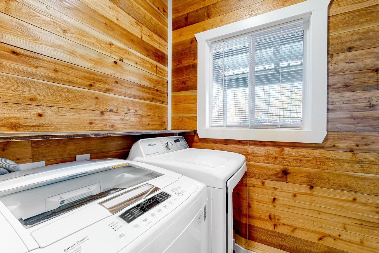 エリジェイ Rustic Mountain Cabinヴィラ エクステリア 写真